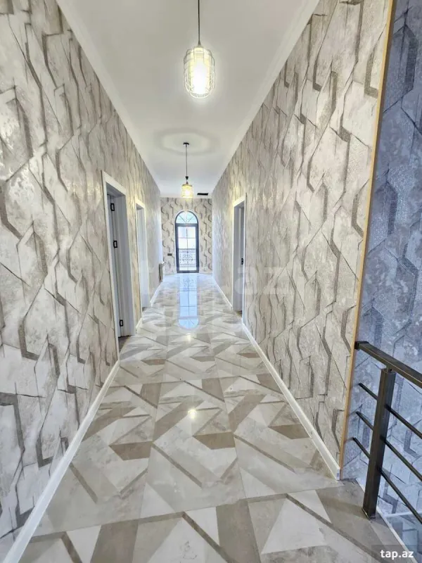 Satılır 4 otaqlı həyət evi