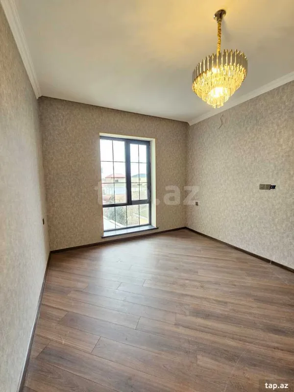 Satılır 4 otaqlı həyət evi