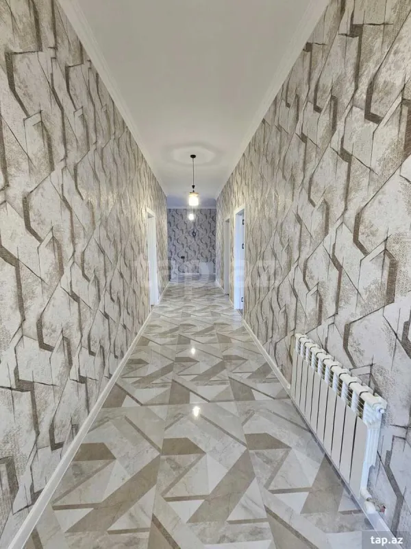 Satılır 4 otaqlı həyət evi