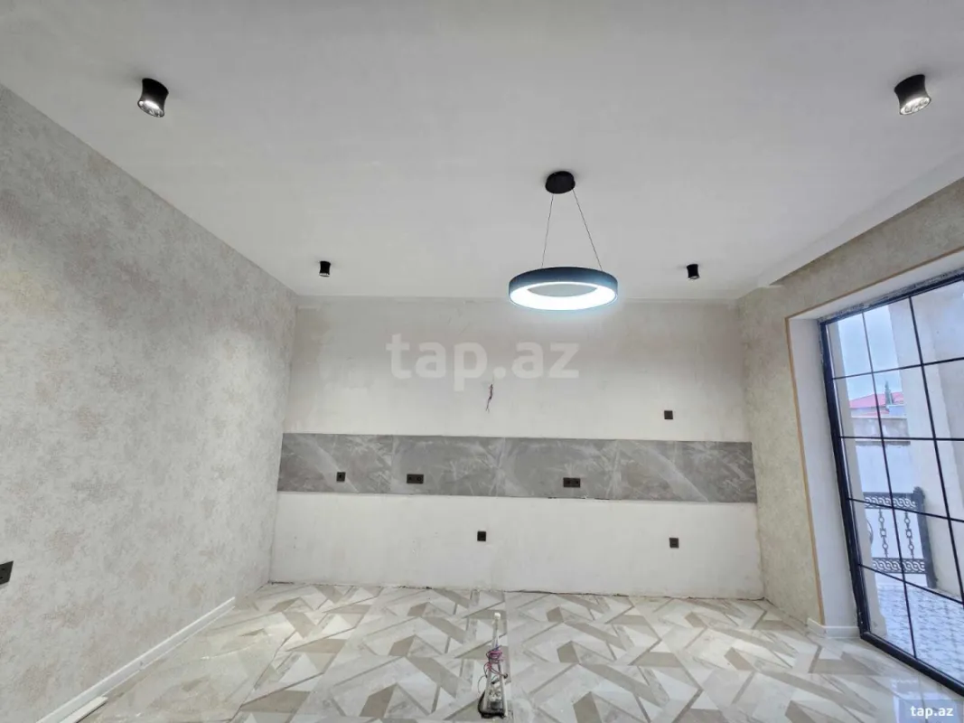 Satılır 4 otaqlı həyət evi