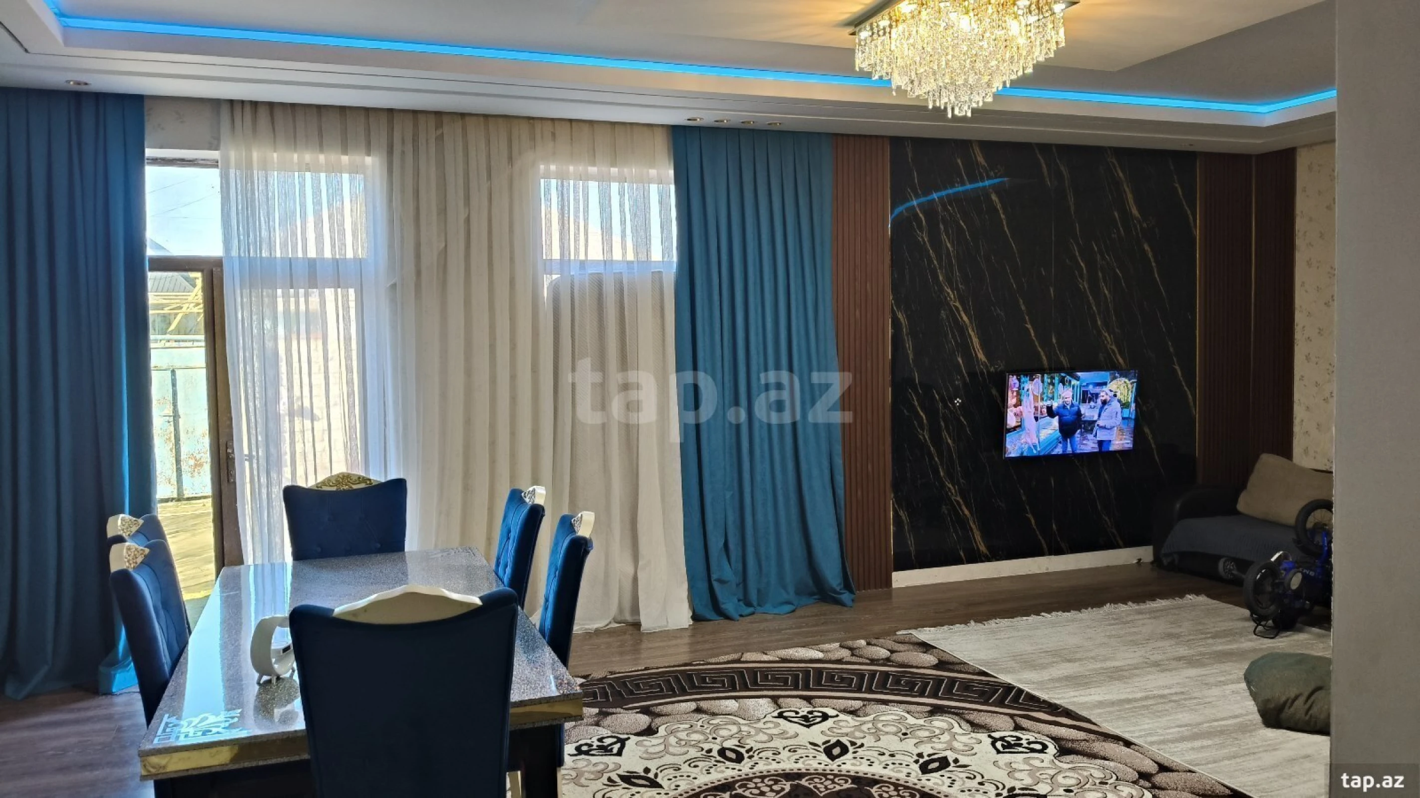 Satılır 6 otaqlı həyət evi