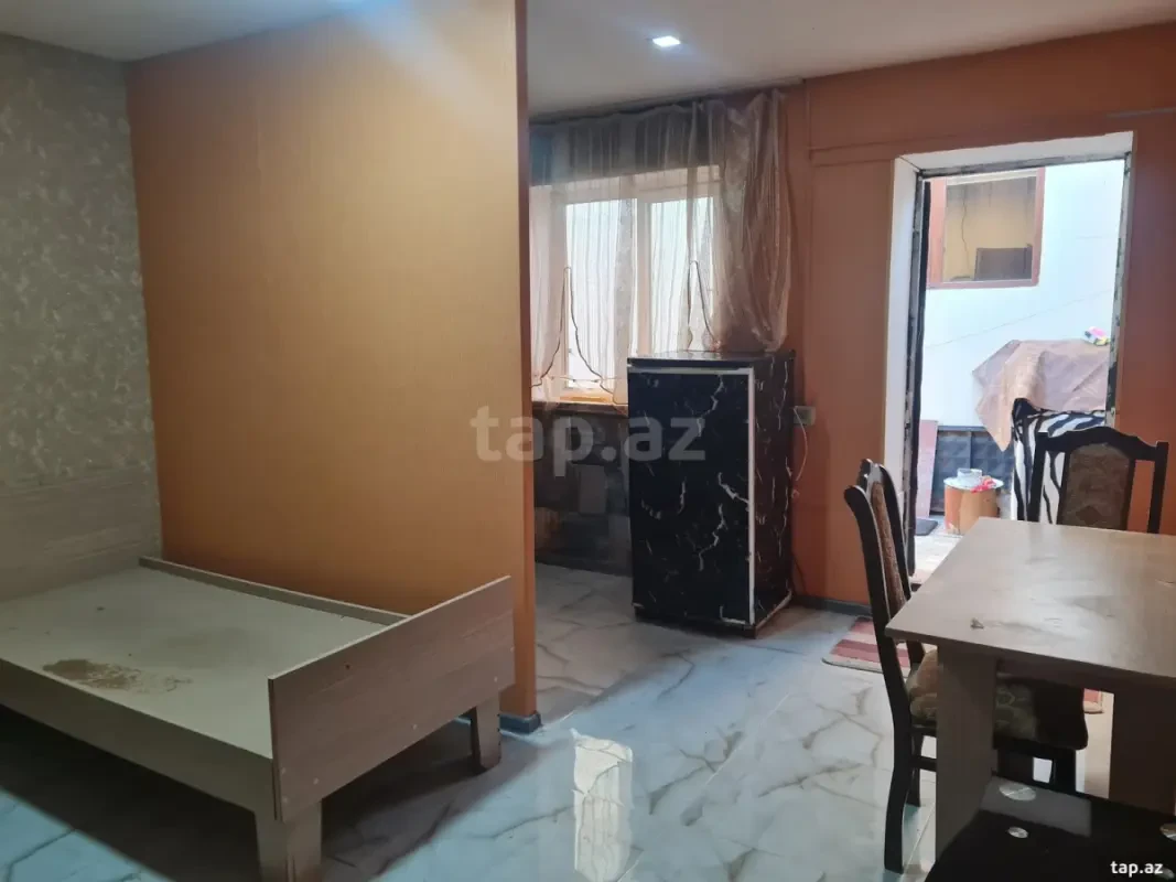 Kirayə verilir 1 otaqlı həyət evi 20 m²