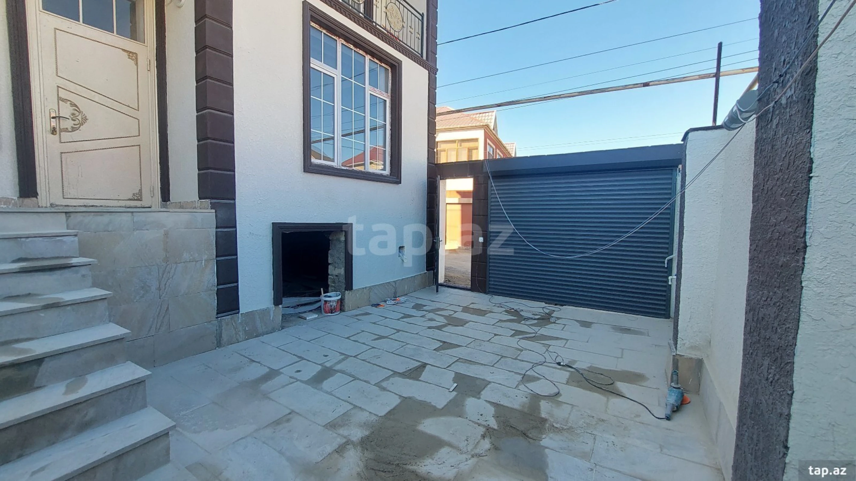 Satılır 4 otaqlı həyət evi