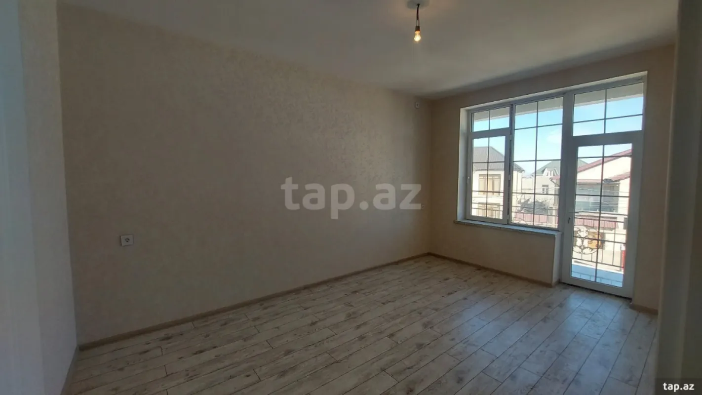 Satılır 4 otaqlı həyət evi