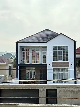 Satılır 6 otaqlı həyət evi