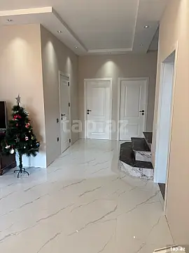 Satılır 6 otaqlı həyət evi