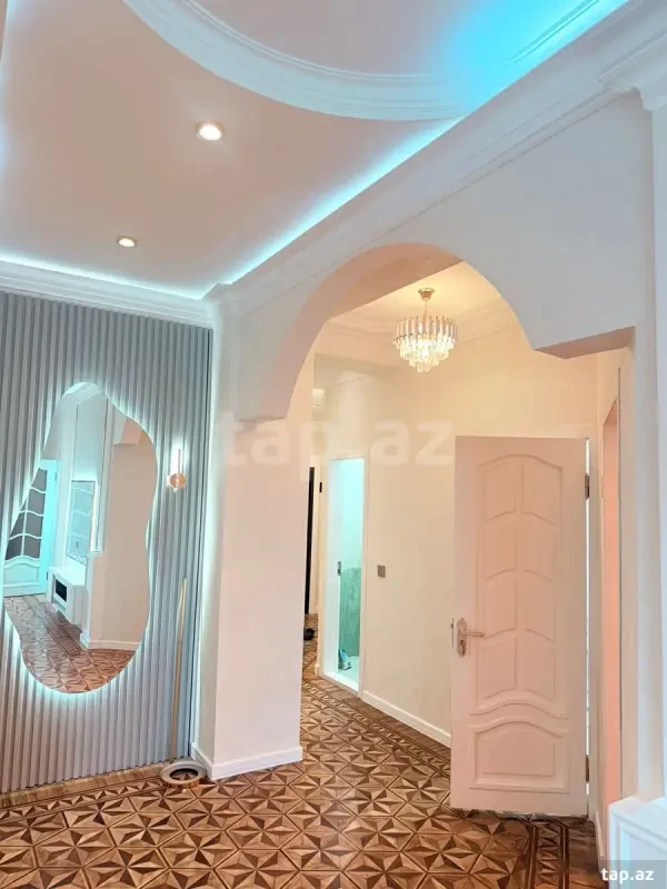 Satılır 3 otaqlı yeni tikili 86 m²