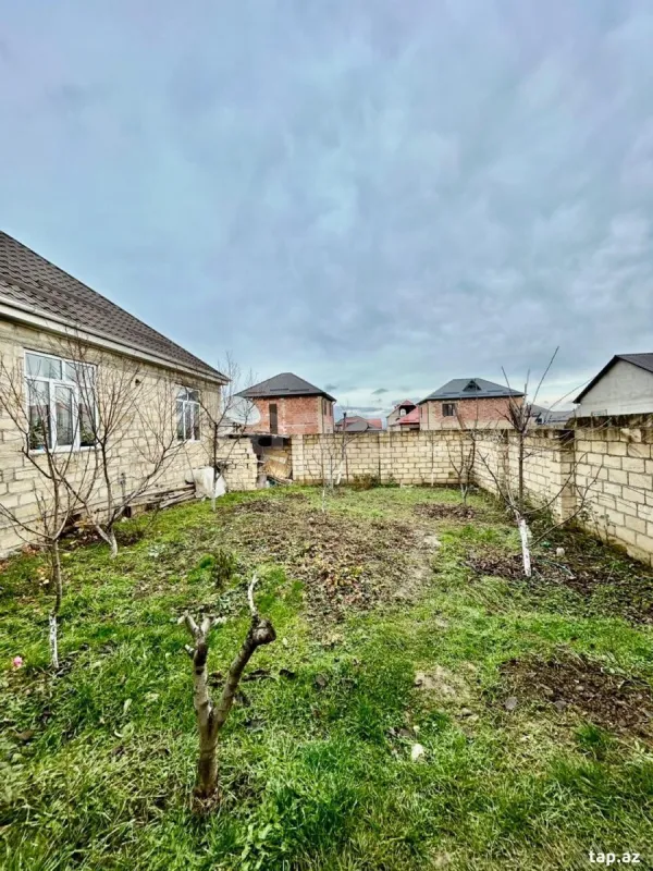 Satılır 3 otaqlı həyət evi