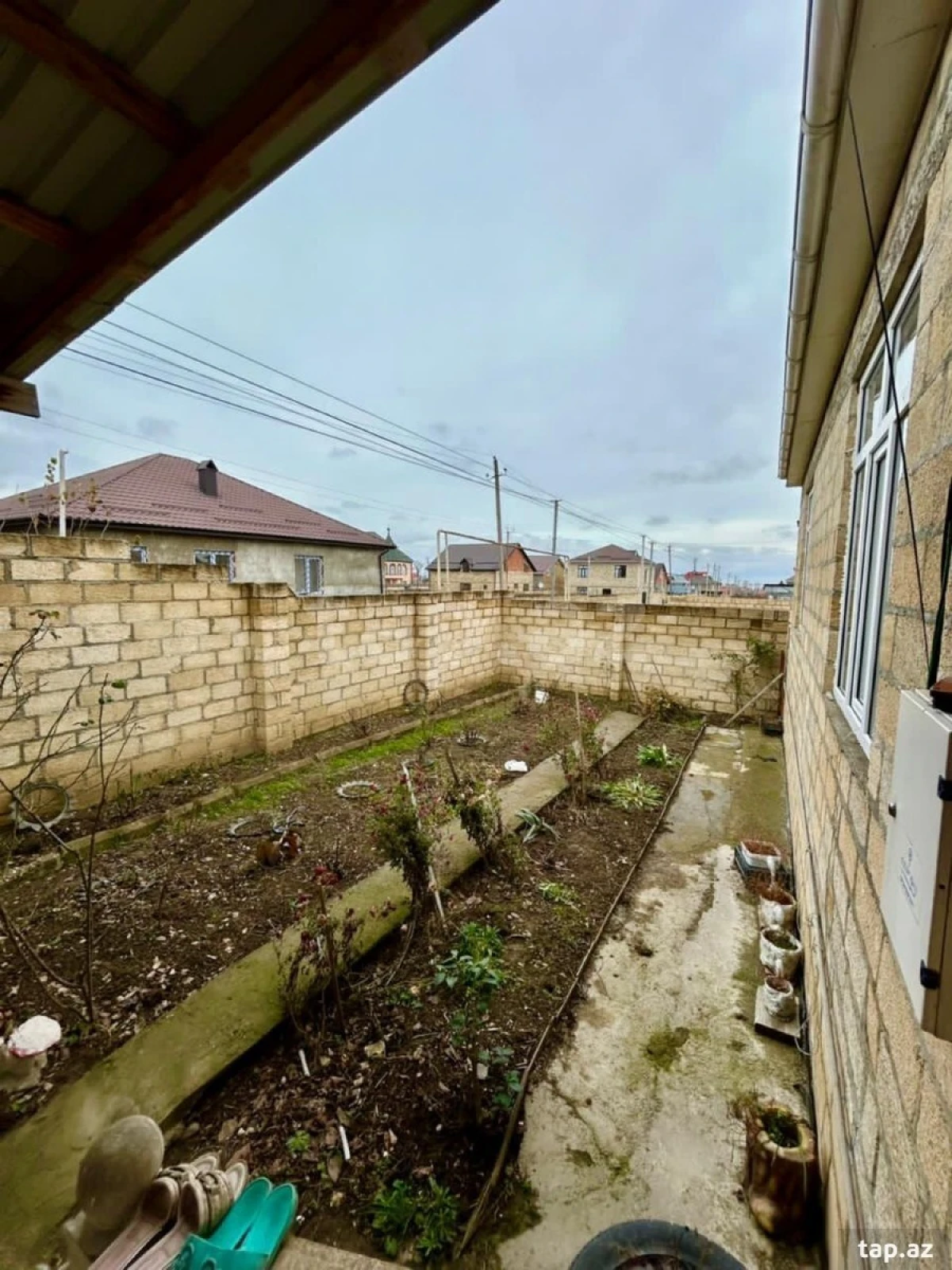 Satılır 3 otaqlı həyət evi