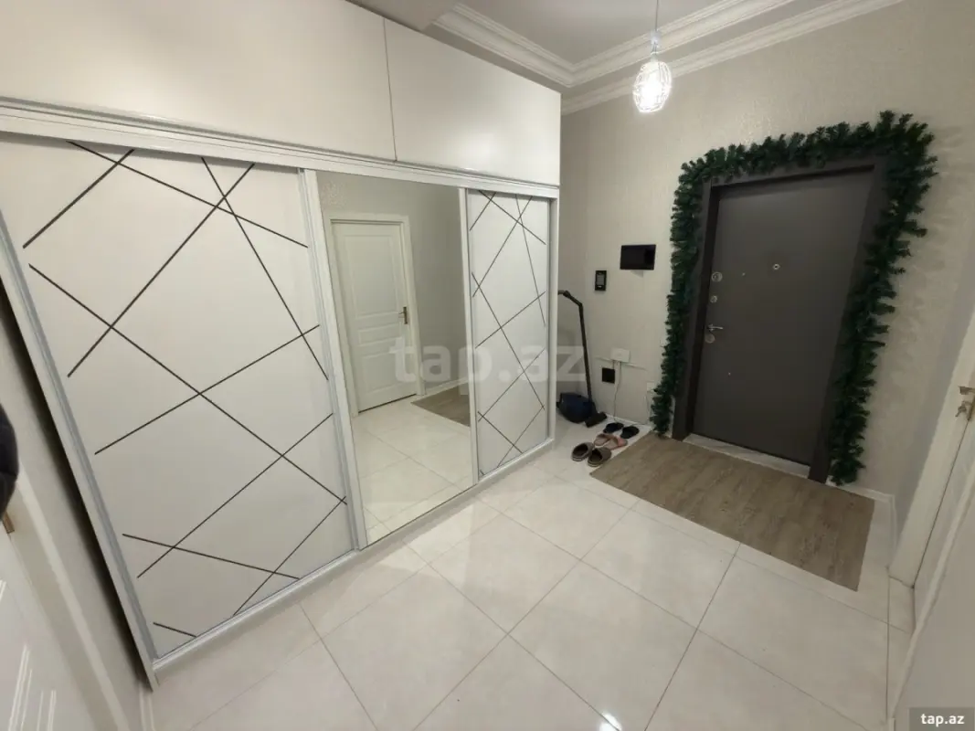 Kirayə verilir 2 otaqlı yeni tikili 75 m²