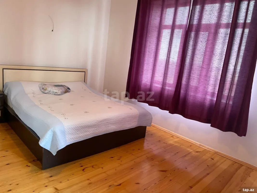 Satılır 5 otaqlı həyət evi