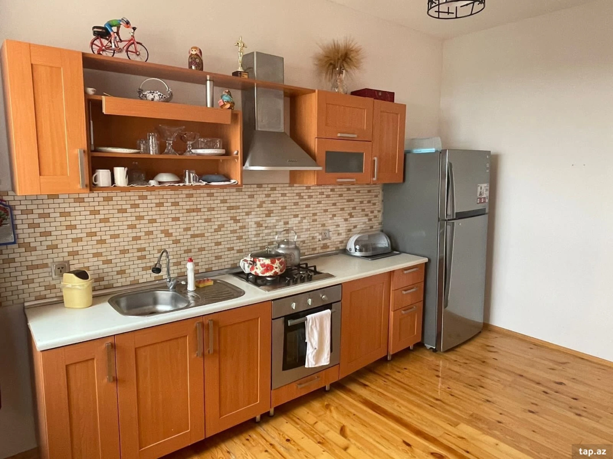 Satılır 5 otaqlı həyət evi