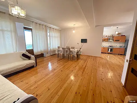 Satılır 5 otaqlı həyət evi