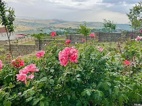 Satılır 5 otaqlı həyət evi