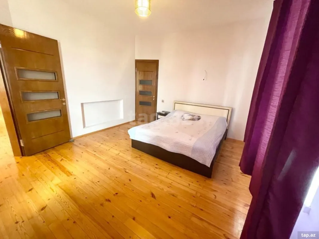 Satılır 5 otaqlı həyət evi