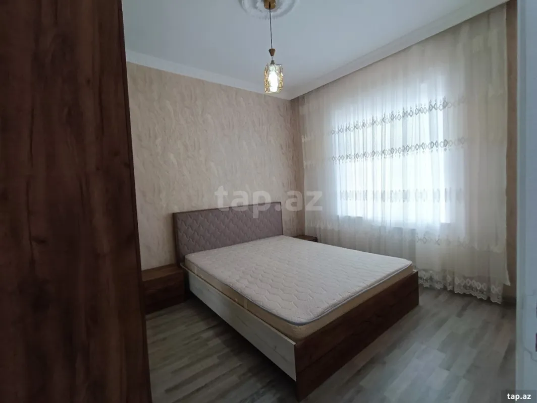 Satılır 5 otaqlı həyət evi