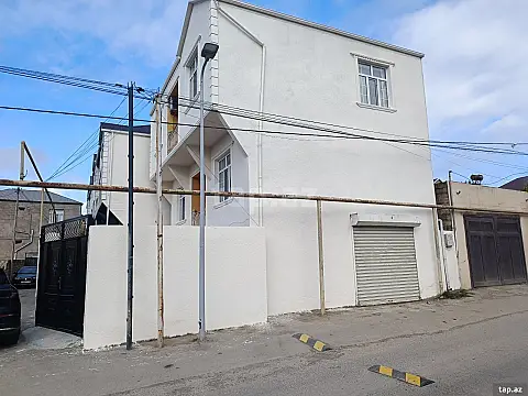 Satılır 5 otaqlı həyət evi