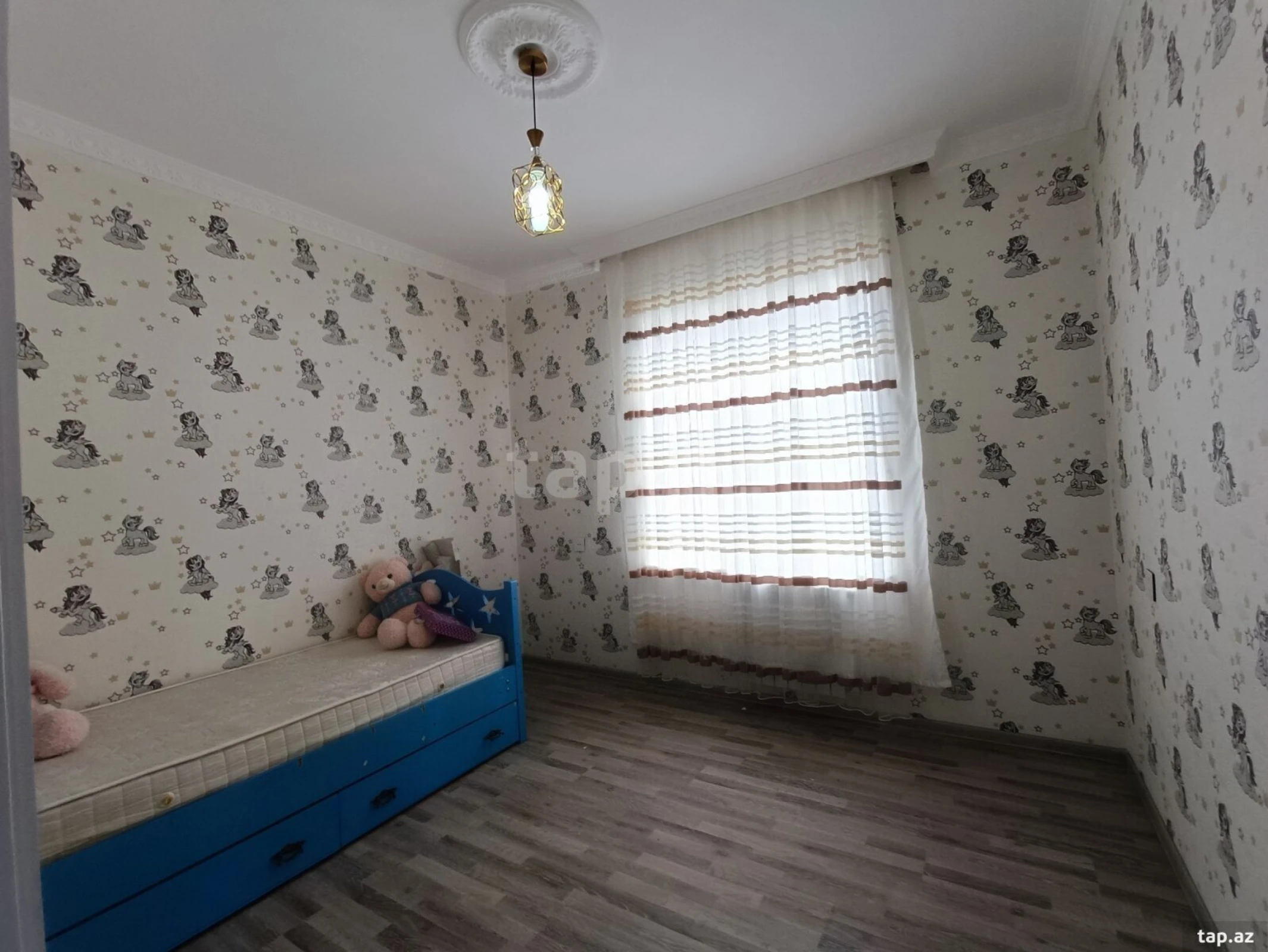 Satılır 5 otaqlı həyət evi