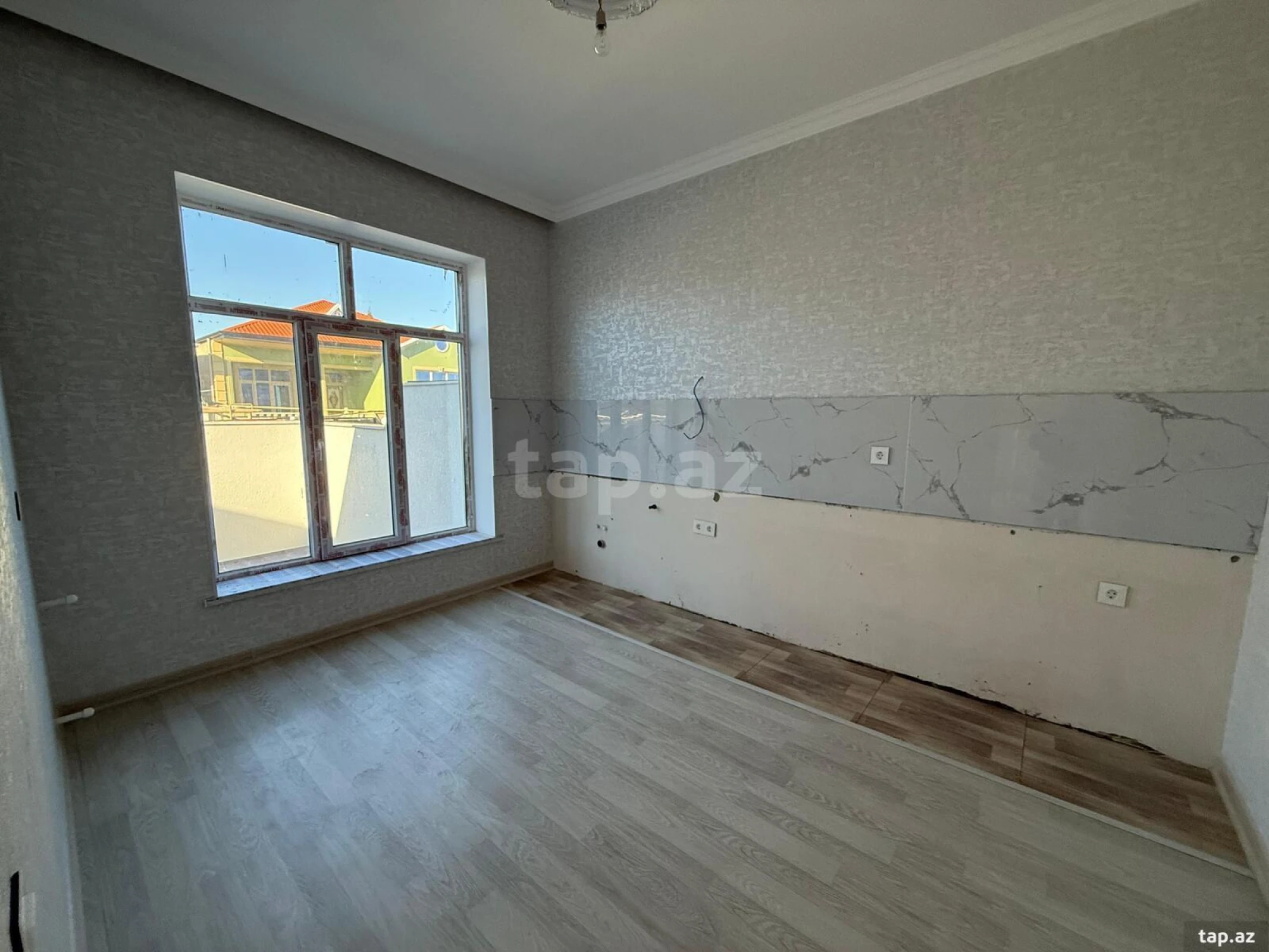 Satılır 3 otaqlı həyət evi