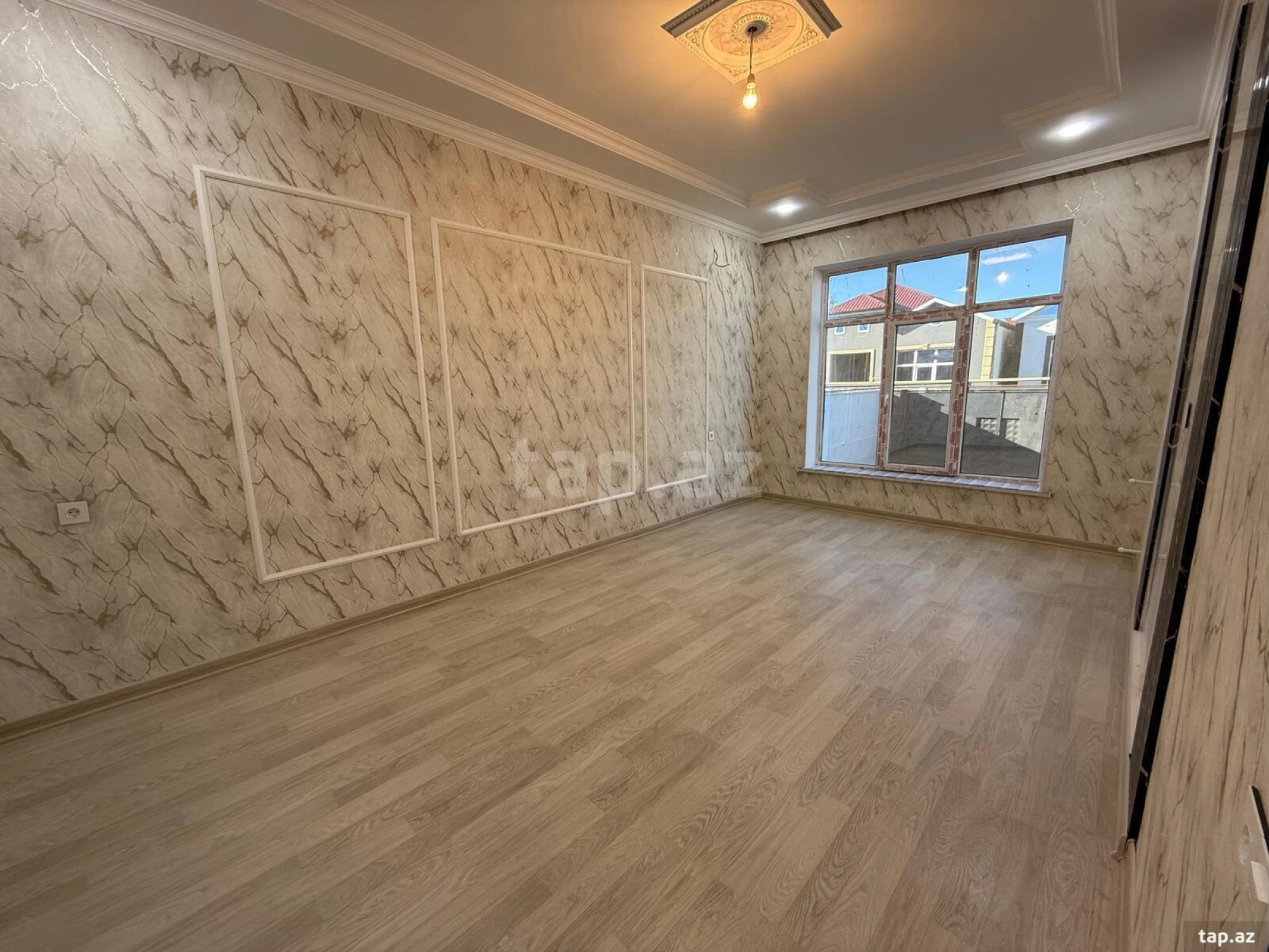 Satılır 3 otaqlı həyət evi