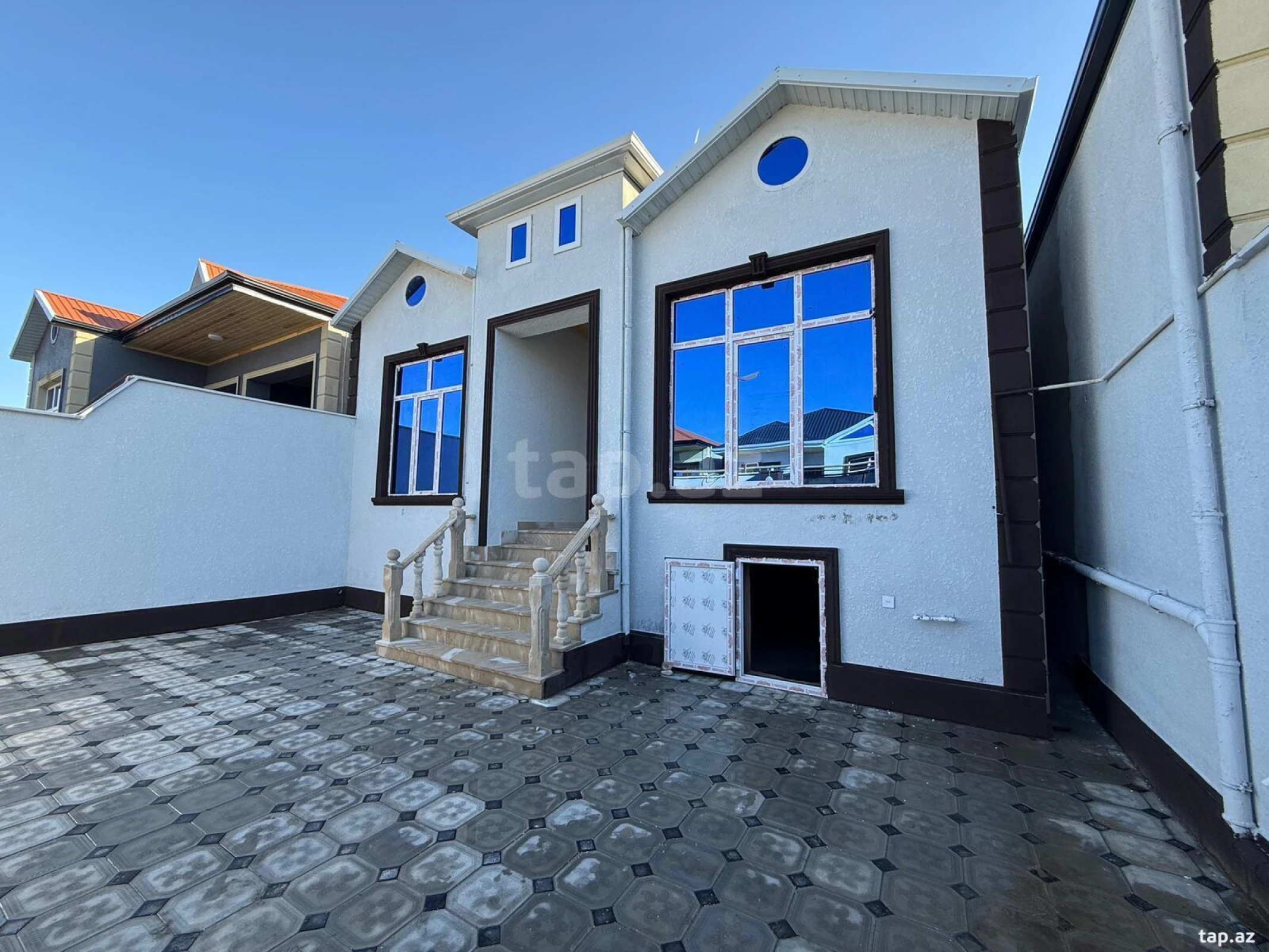 Satılır 3 otaqlı həyət evi