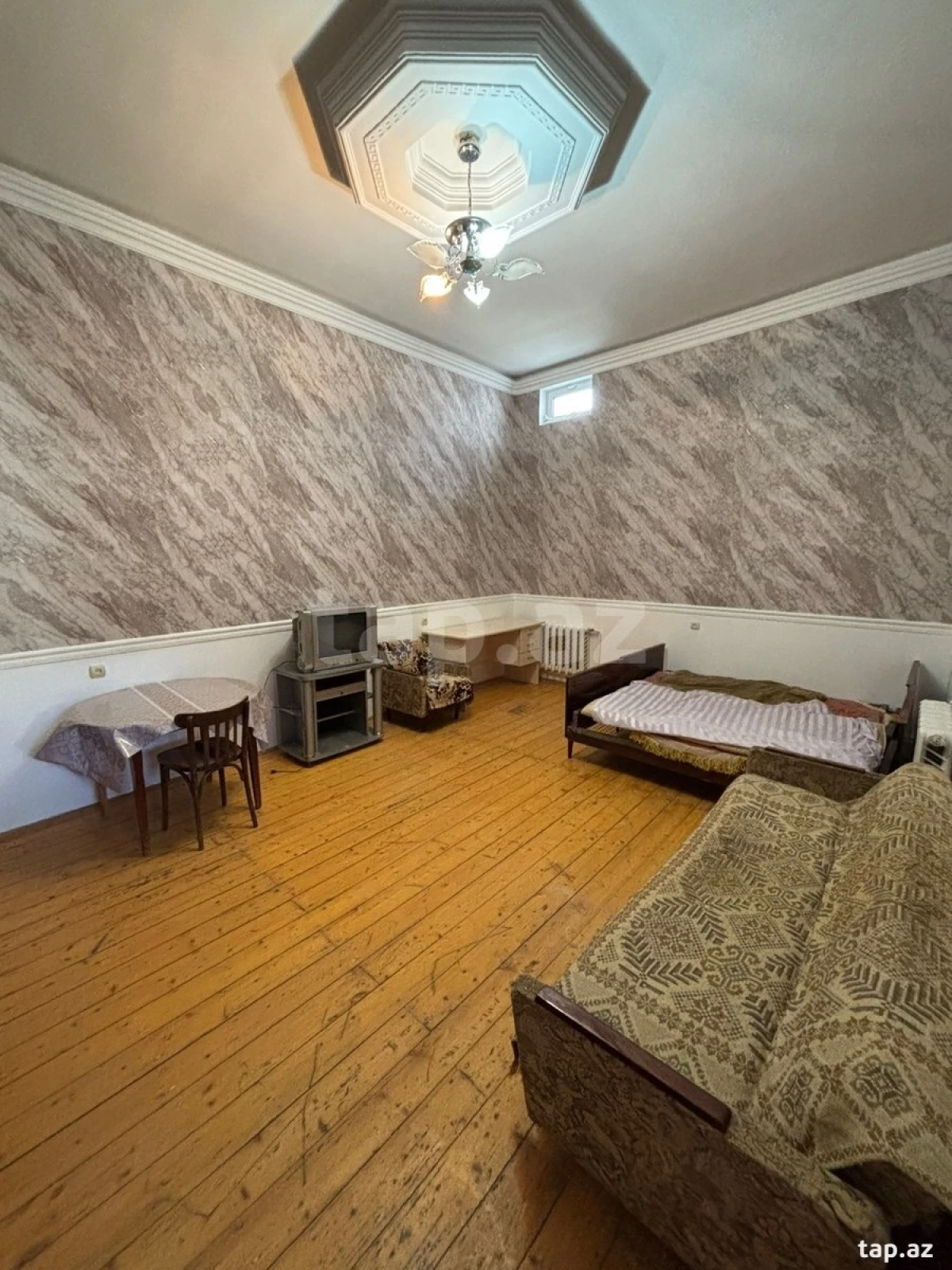 Kirayə verilir 1 otaqlı həyət evi