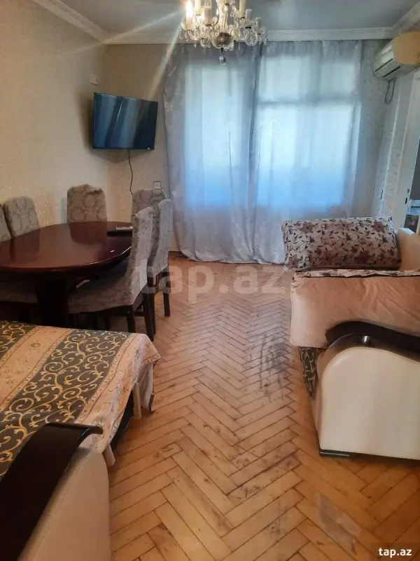 Kirayə verilir 2 otaqlı mənzil 45 m²