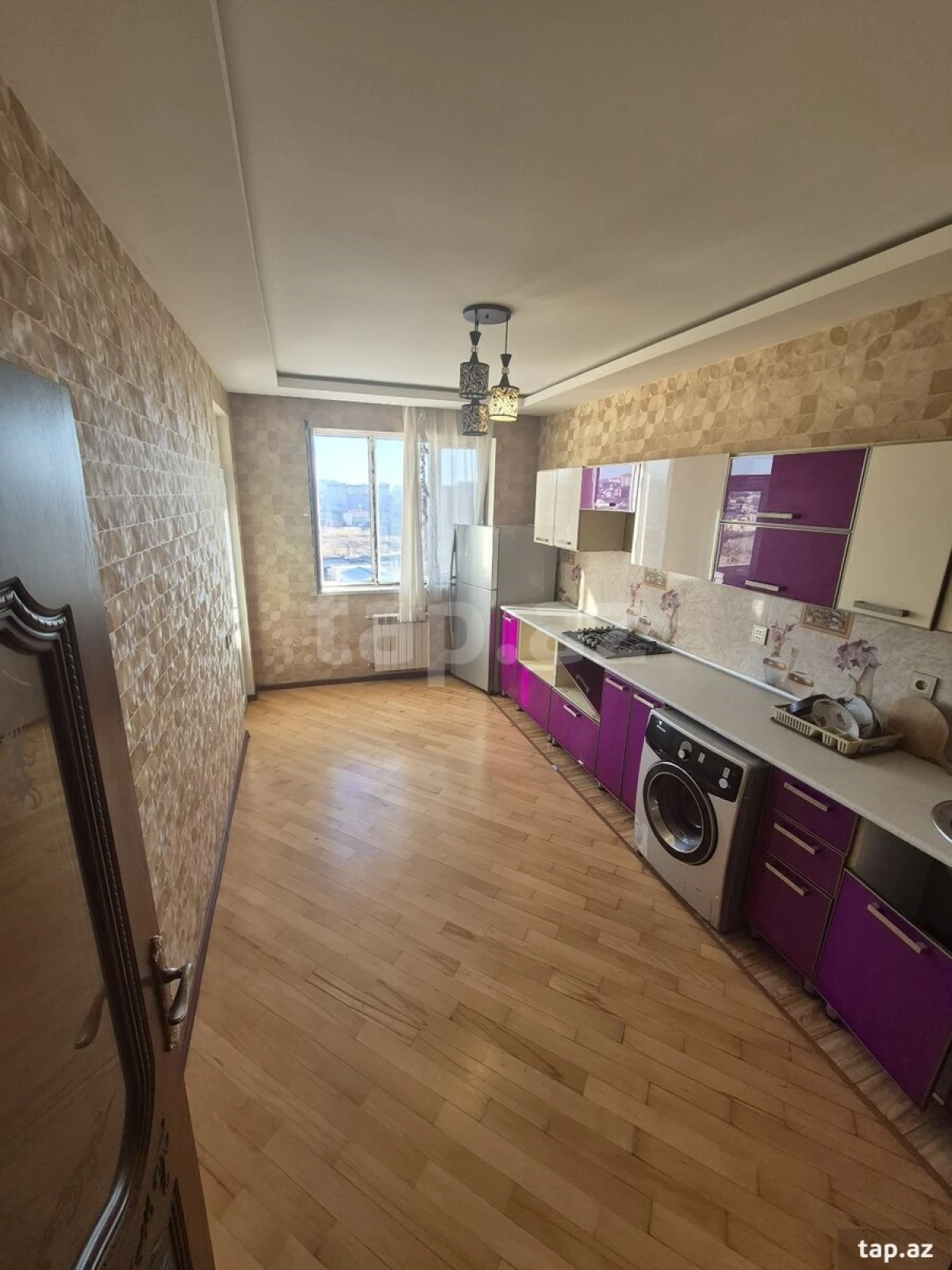 Kirayə verilir 2 otaqlı yeni tikili 70 m²