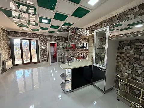 Satılır 4 otaqlı həyət evi