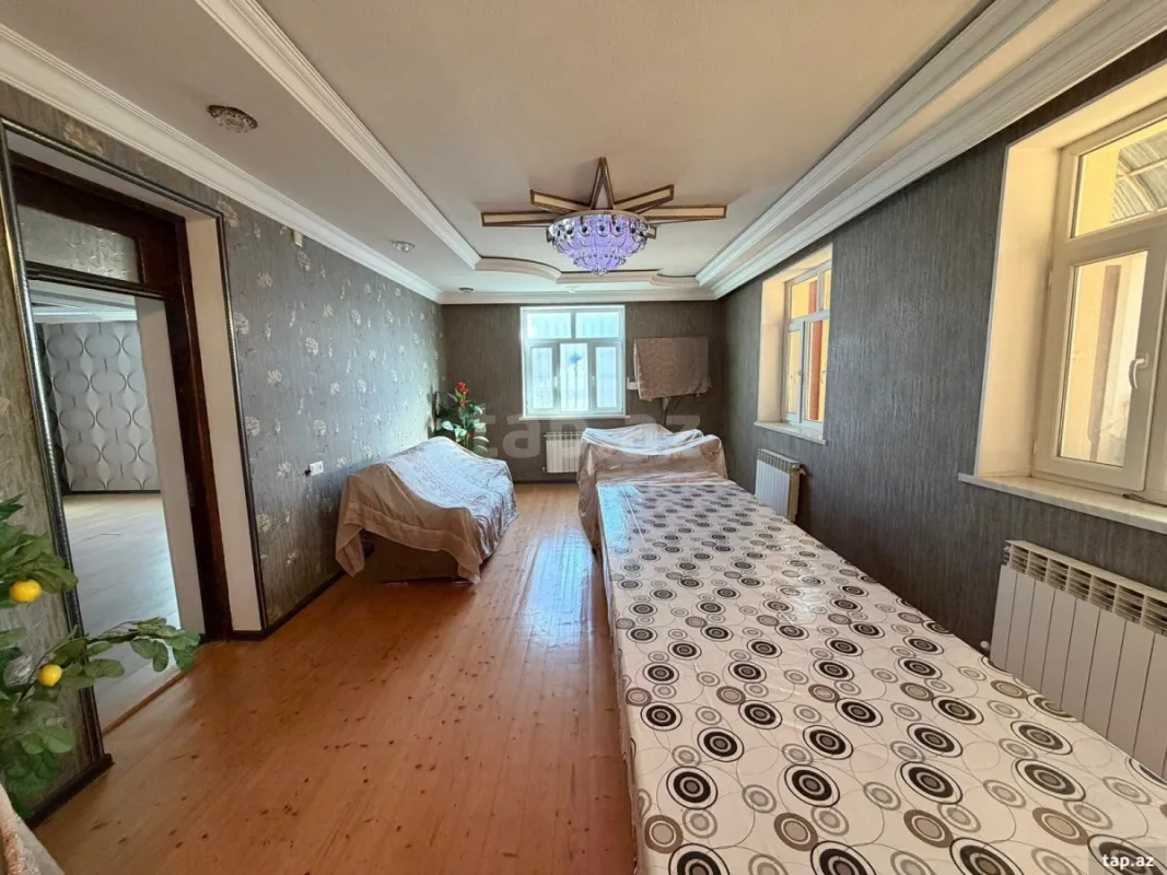 Satılır 4 otaqlı həyət evi