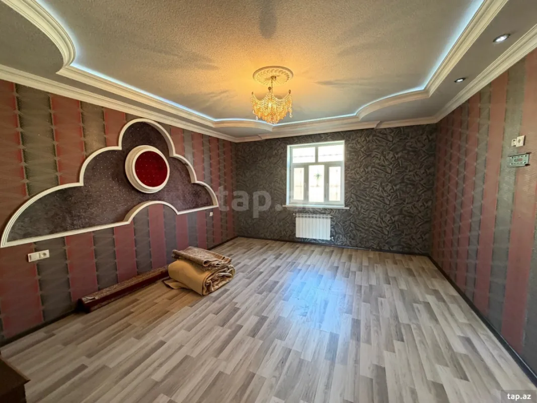 Satılır 4 otaqlı həyət evi