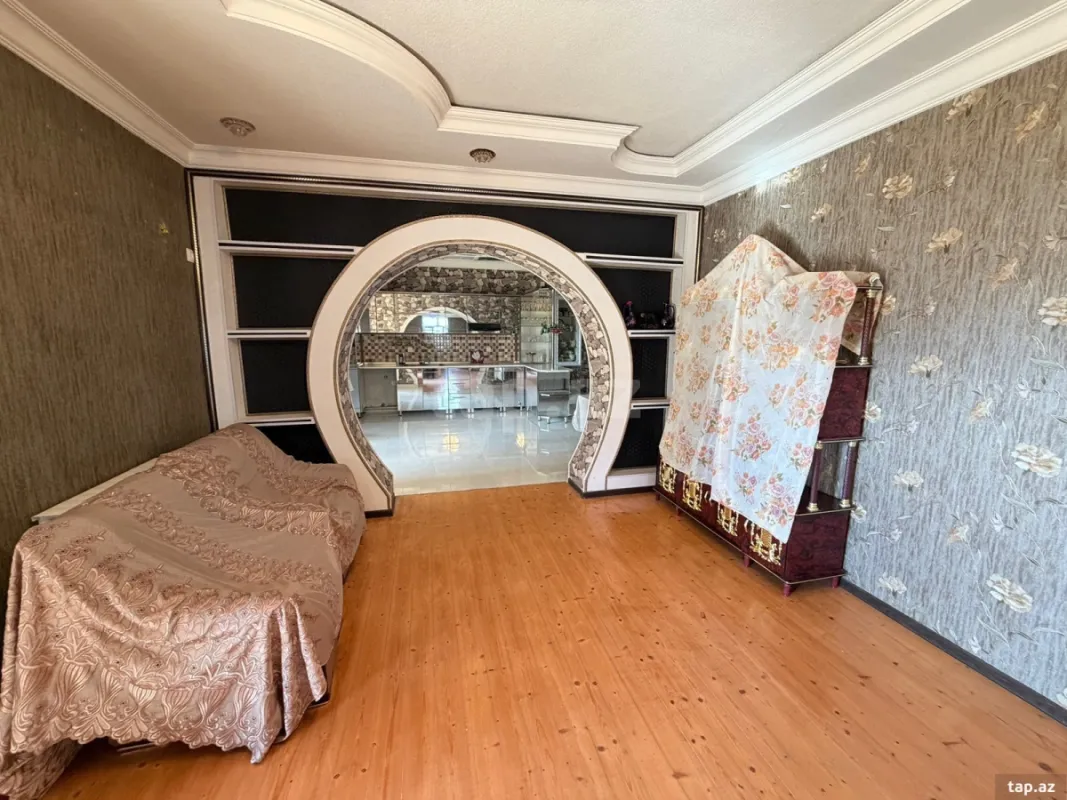 Satılır 4 otaqlı həyət evi