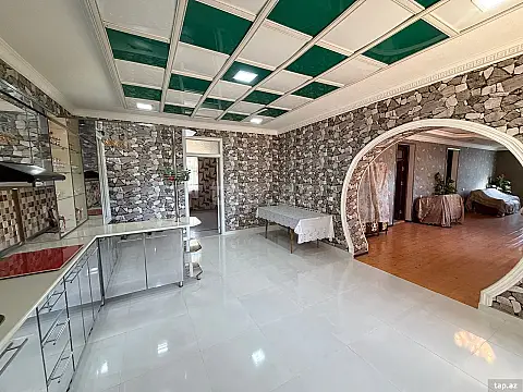 Satılır 4 otaqlı həyət evi