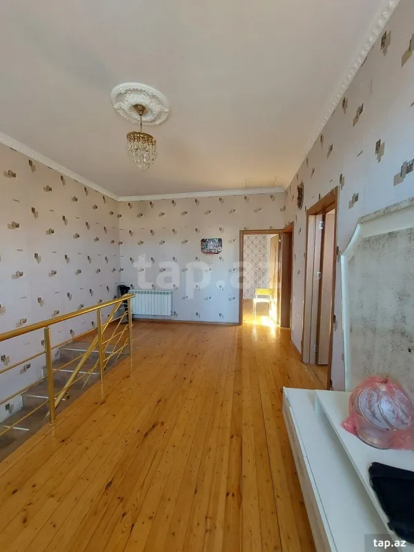 Satılır 4 otaqlı həyət evi