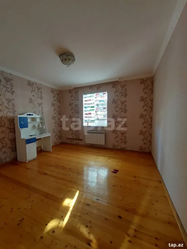 Satılır 4 otaqlı həyət evi