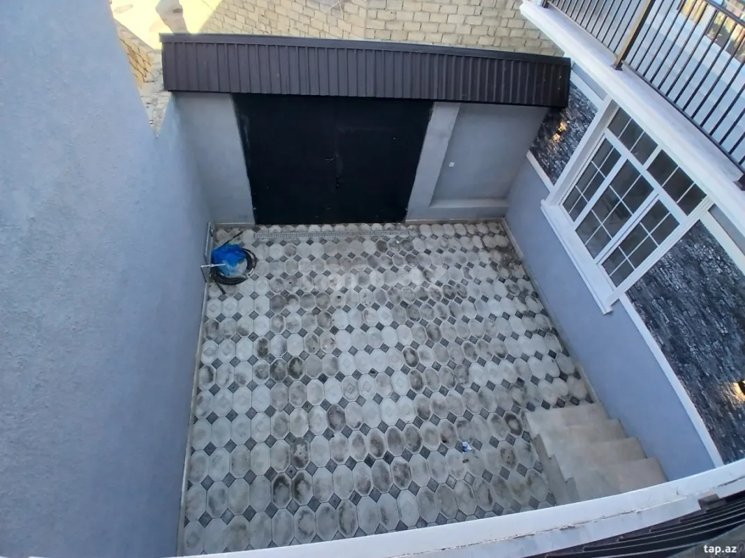 Satılır 5 otaqlı həyət evi 160 m²