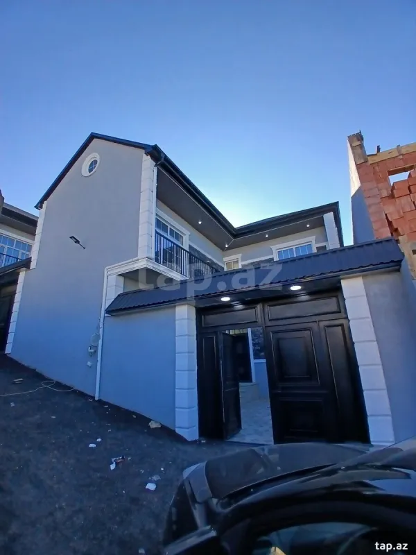 Satılır 5 otaqlı həyət evi 160 m²