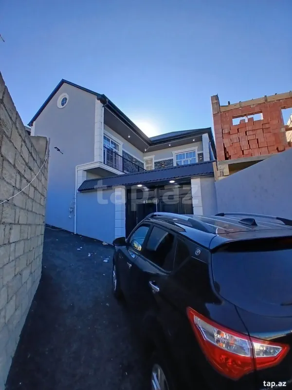 Satılır 5 otaqlı həyət evi 160 m²