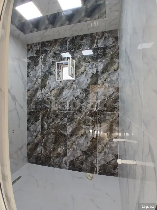 Satılır 5 otaqlı həyət evi 160 m²