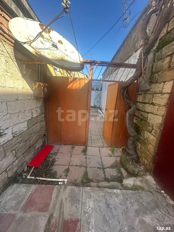 Satılır 3 otaqlı həyət evi