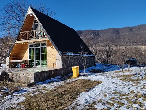 Kirayə verilir 4 otaqlı həyət evi