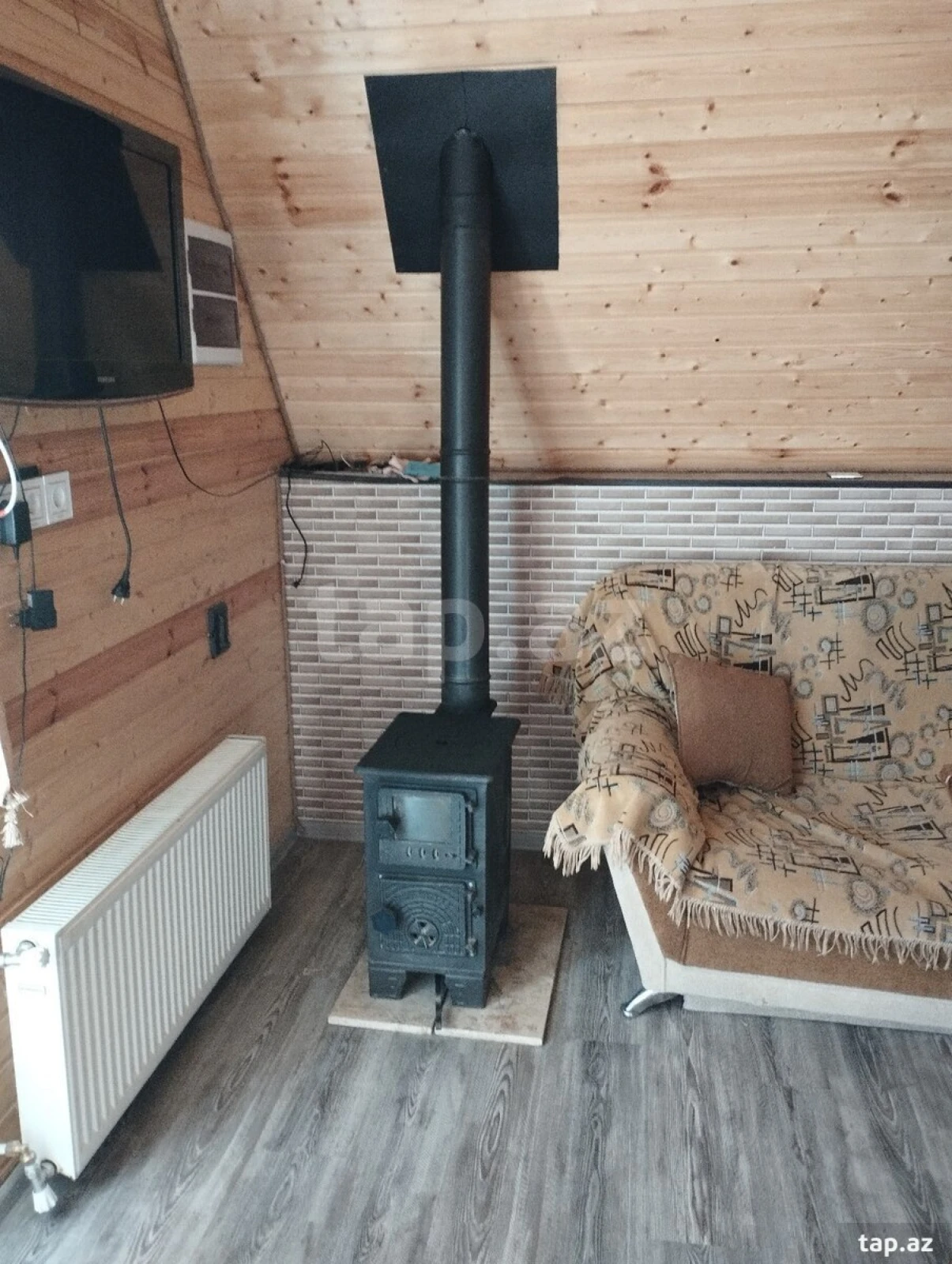 Kirayə verilir 4 otaqlı həyət evi