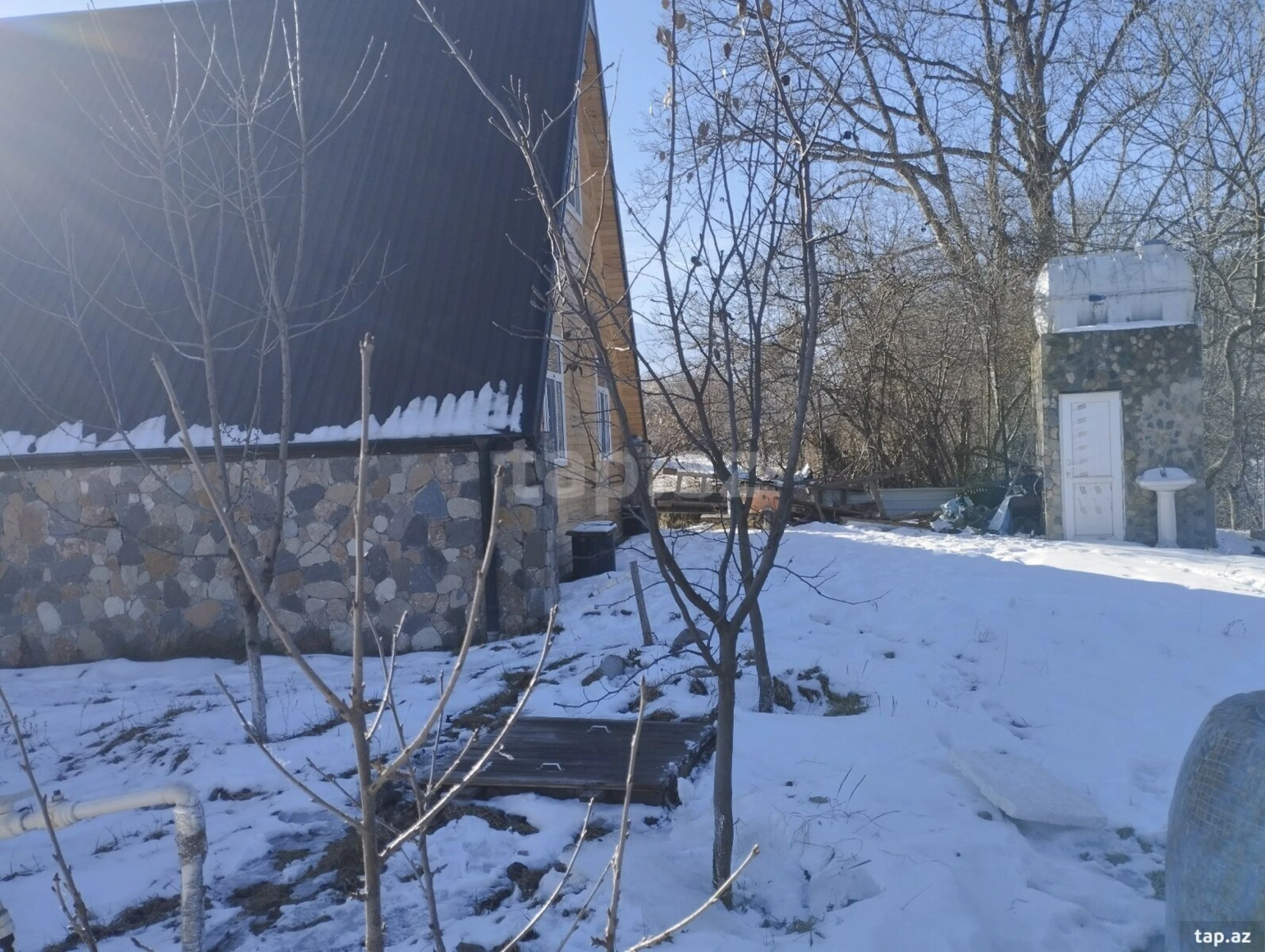 Kirayə verilir 4 otaqlı həyət evi