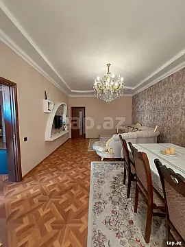 Satılır 6 otaqlı həyət evi