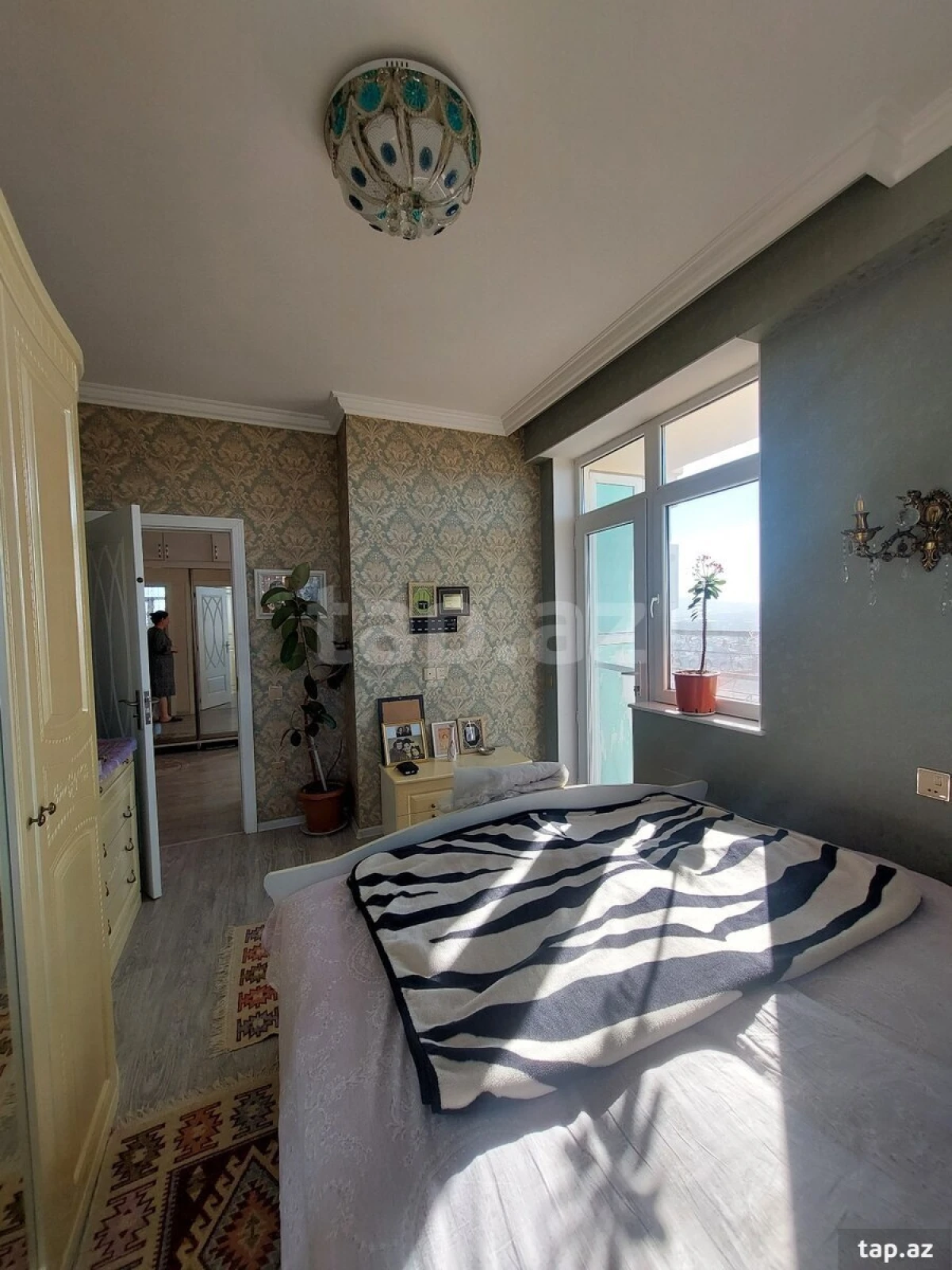 Satılır 3 otaqlı yeni tikili 78.5 m²