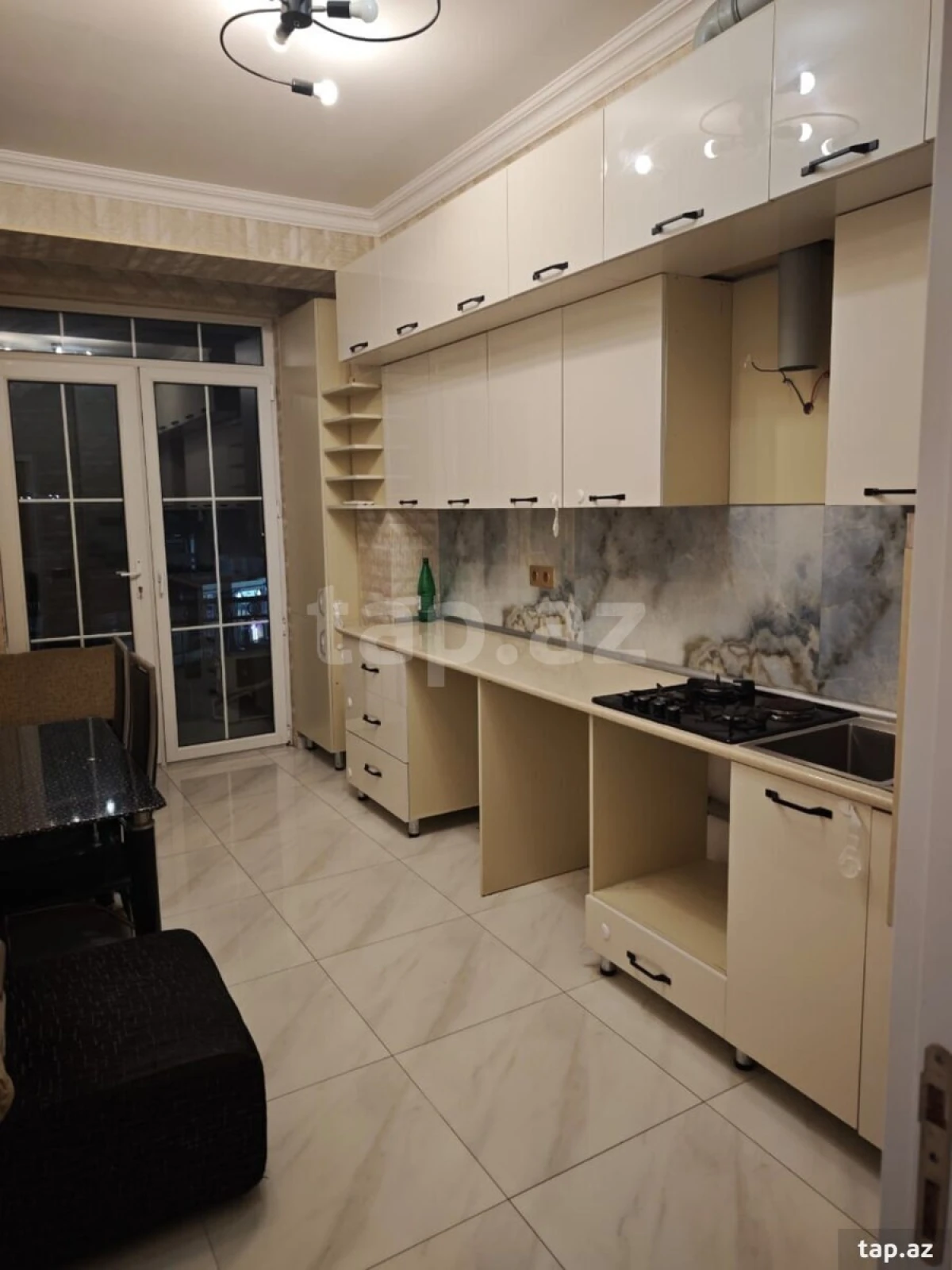 Satılır 3 otaqlı yeni tikili 91 m²