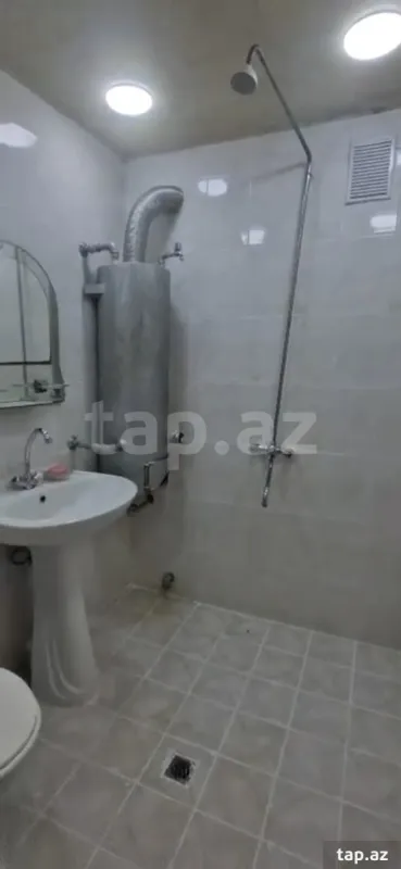 Satılır 1 otaqlı mənzil 38 m²
