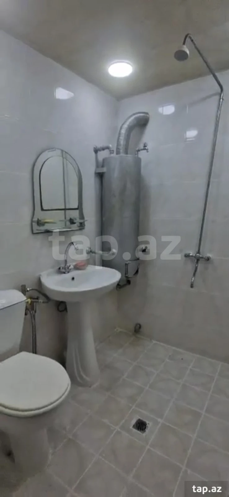 Satılır 1 otaqlı mənzil 38 m²