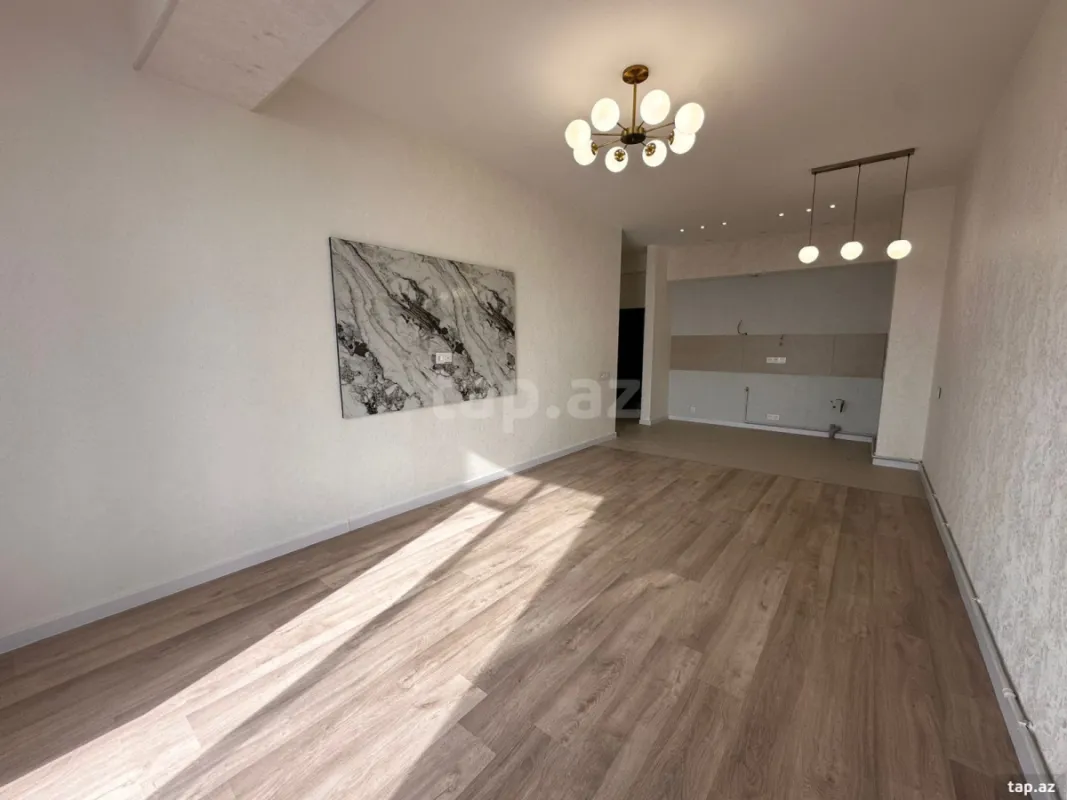 Satılır 3 otaqlı yeni tikili 84 m²