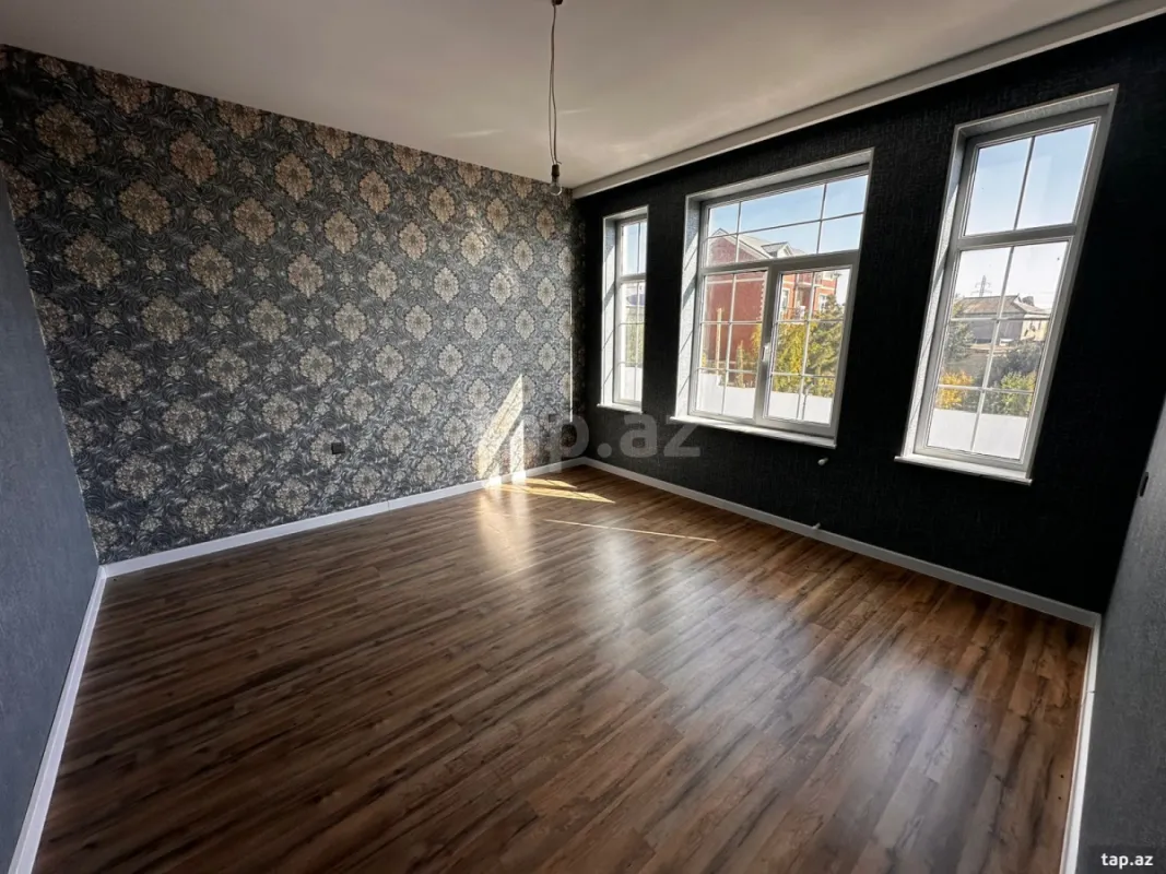 Satılır 4 otaqlı həyət evi 175 m²